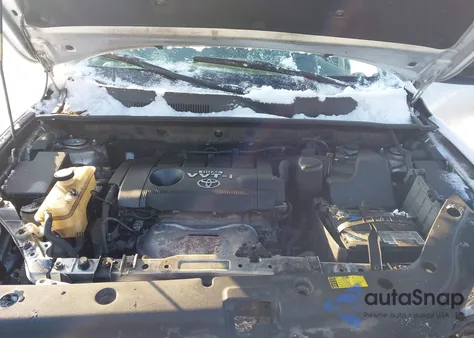 2010 Toyota Rav4 z USA, uszkodzony, nr VIN JTMBF4DV5AD027628